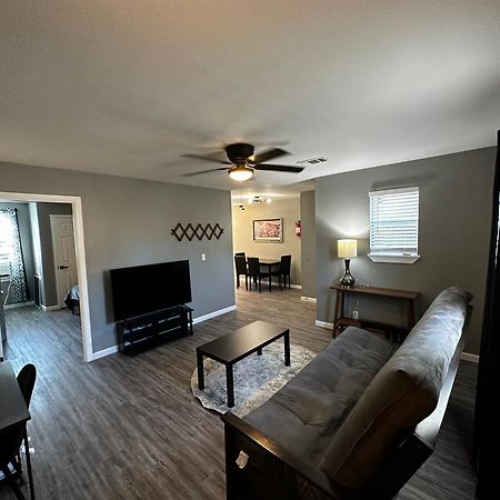 Hess St Apartment San Antonio Exterior photo