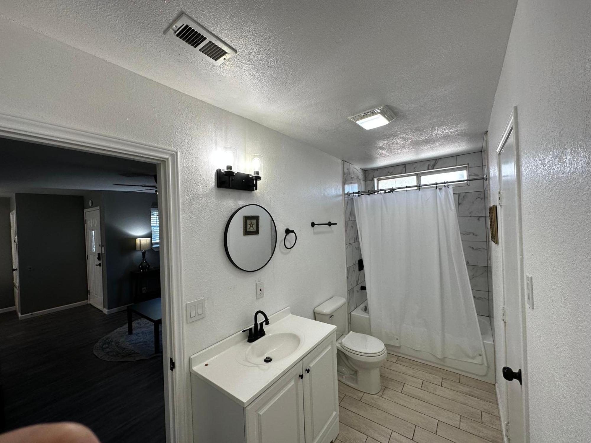 Hess St Apartment San Antonio Exterior photo